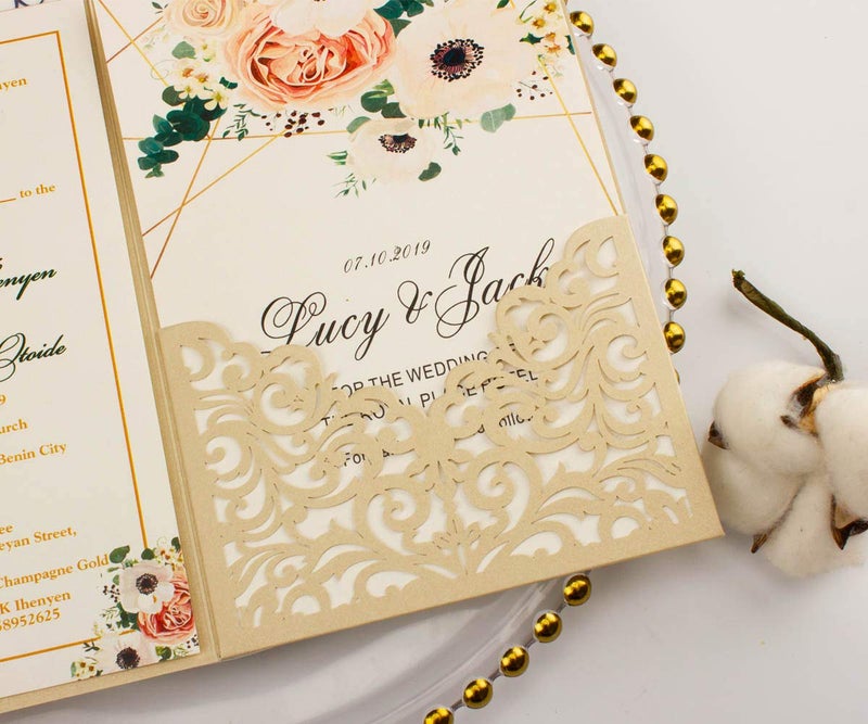 Lucky Star 25 مجموعة دعوات زفاف مثلث مطوية 5"x7.28" من ورق اللؤلؤ مقطوعة بالليزر مع أظرف وإدخالات (شمبانيا) - Image 3